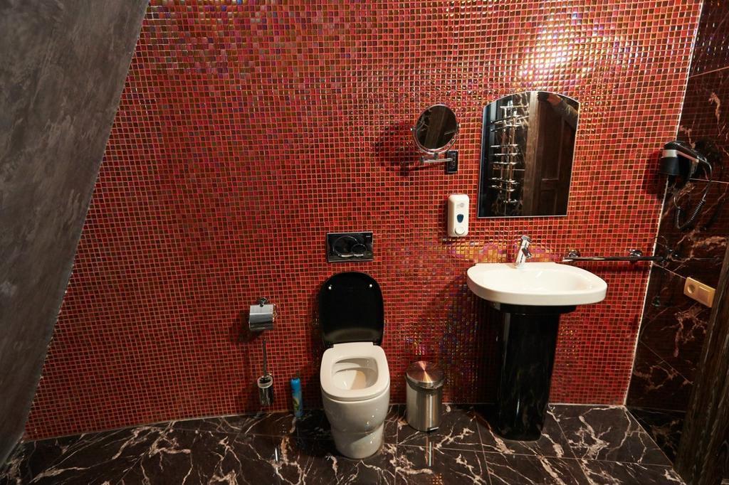 Charivna Taistra Bed and Breakfast Brovary Εξωτερικό φωτογραφία