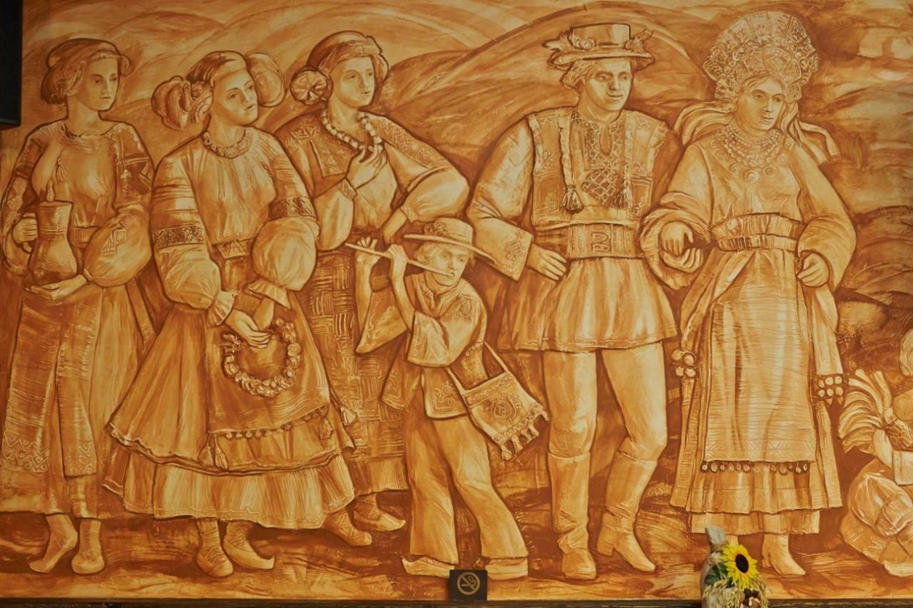 Charivna Taistra Bed and Breakfast Brovary Εξωτερικό φωτογραφία