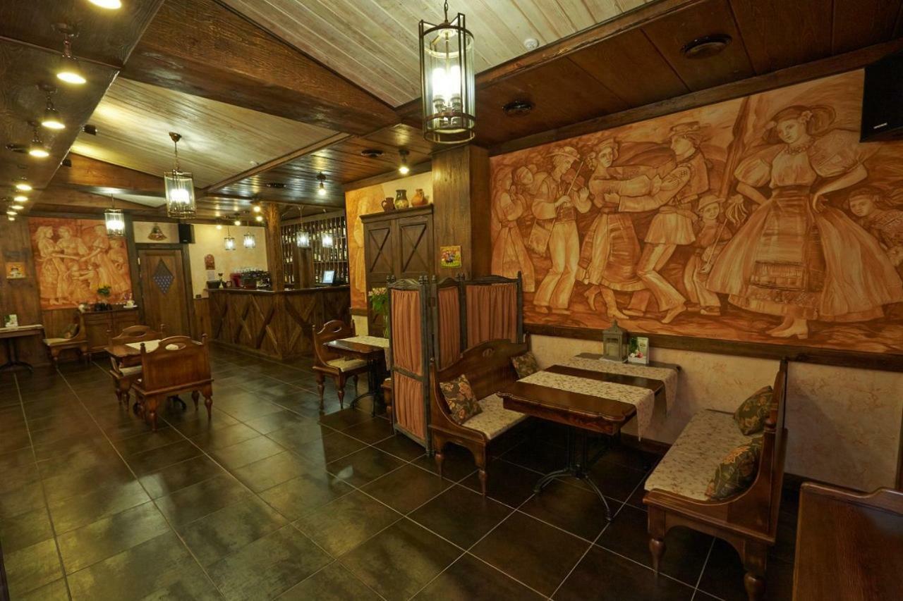 Charivna Taistra Bed and Breakfast Brovary Εξωτερικό φωτογραφία