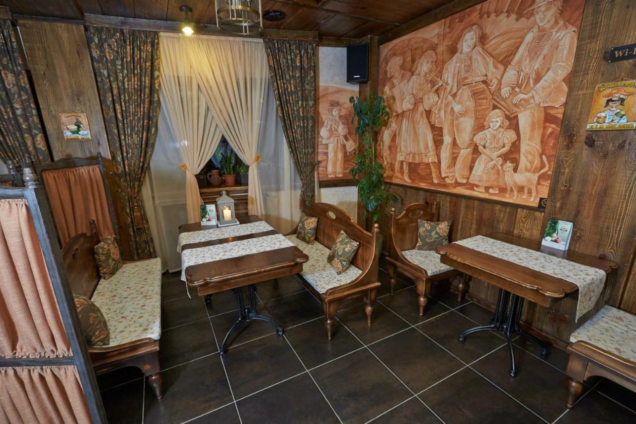 Charivna Taistra Bed and Breakfast Brovary Εξωτερικό φωτογραφία